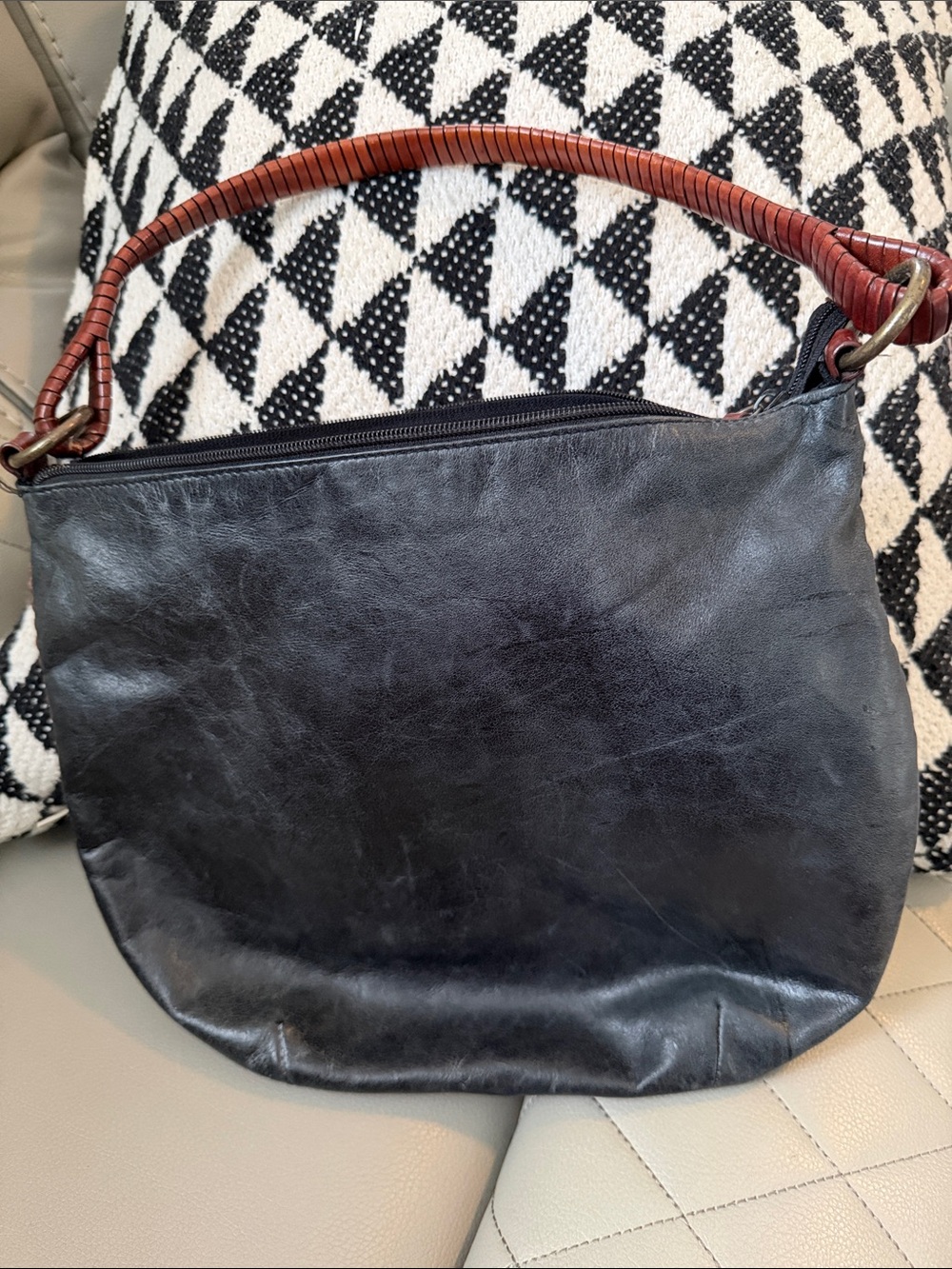 Fossil Black Leather Shoulder Bag with Brown Wrapped Handle